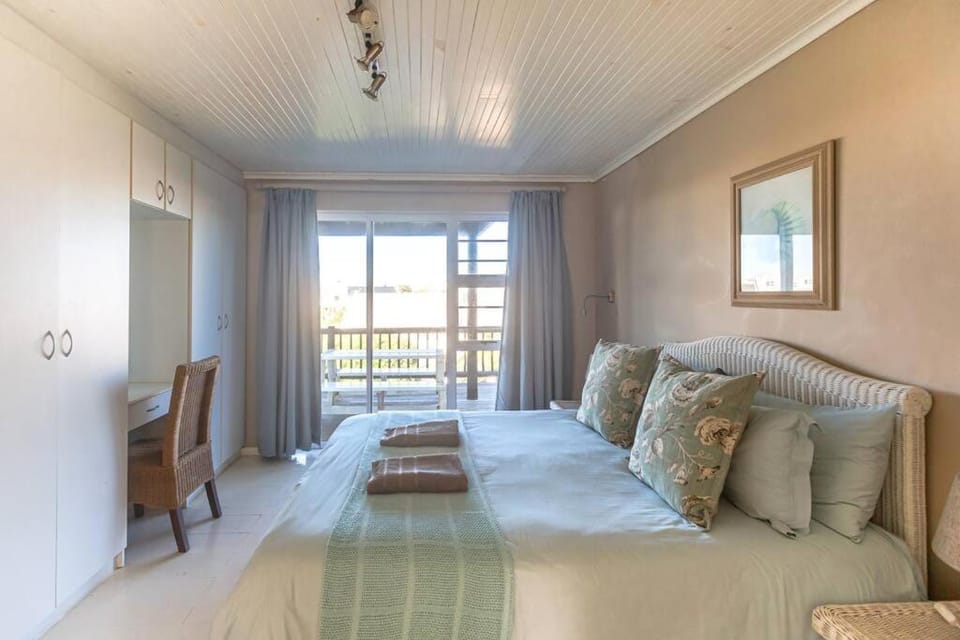 Oyster Catcher House in Eastern Cape