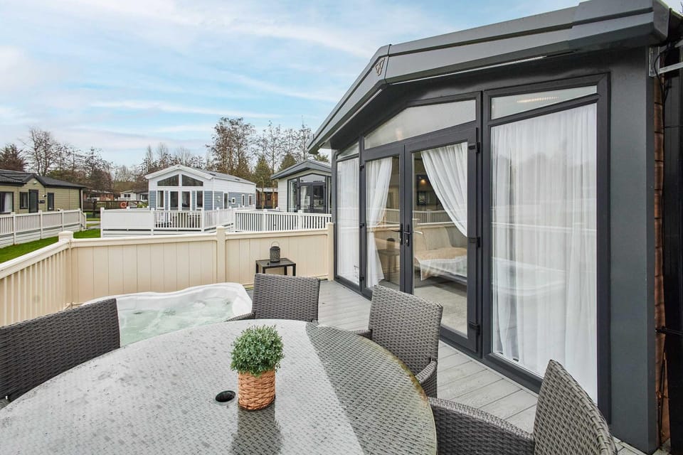 Patio, Hot Tub, furniture