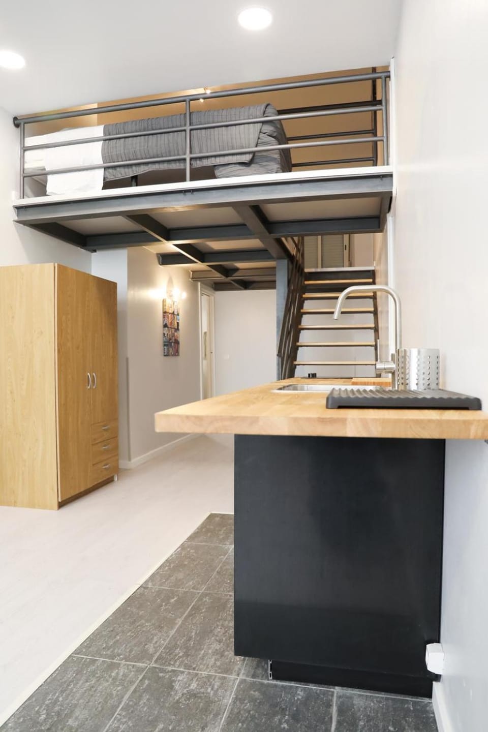 Kitchen or kitchenette, Photo of the whole room, wardrobe