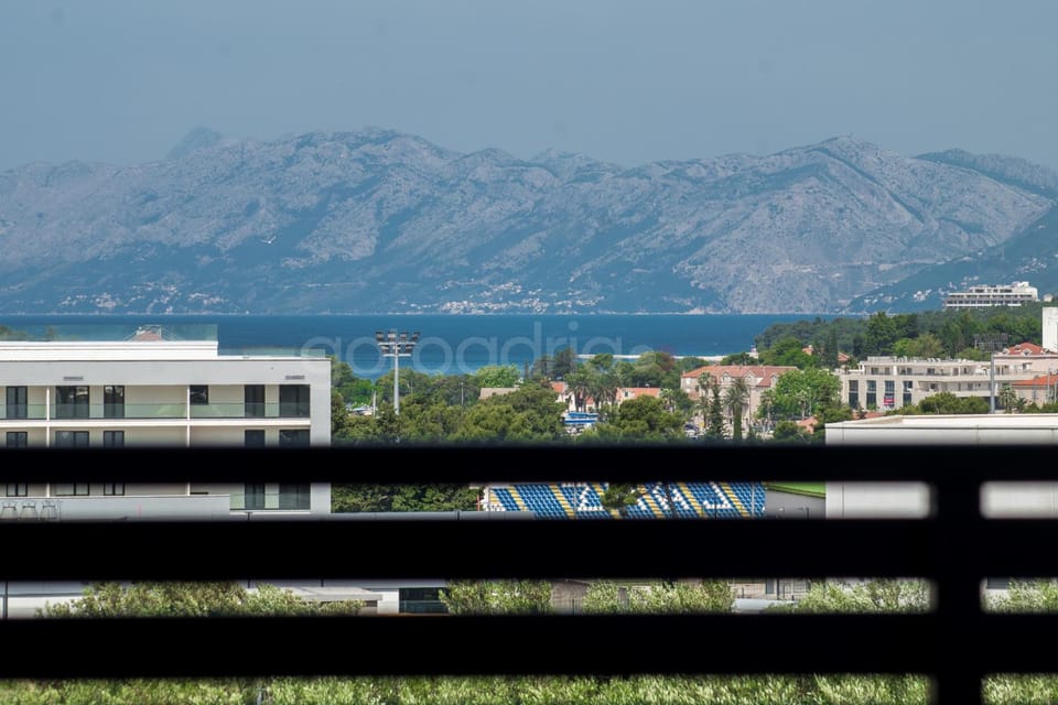 Balcony/Terrace, Mountain view, Sea view