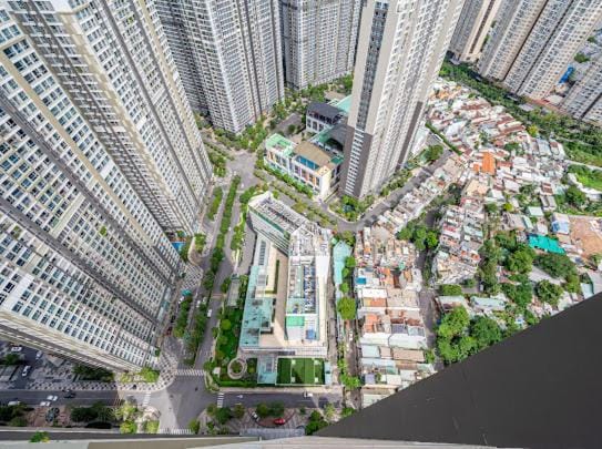 Property building, Day, Neighbourhood, Bird's eye view, City view, Street view, Location