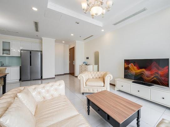 TV and multimedia, Kitchen or kitchenette, Living room, Seating area, oven
