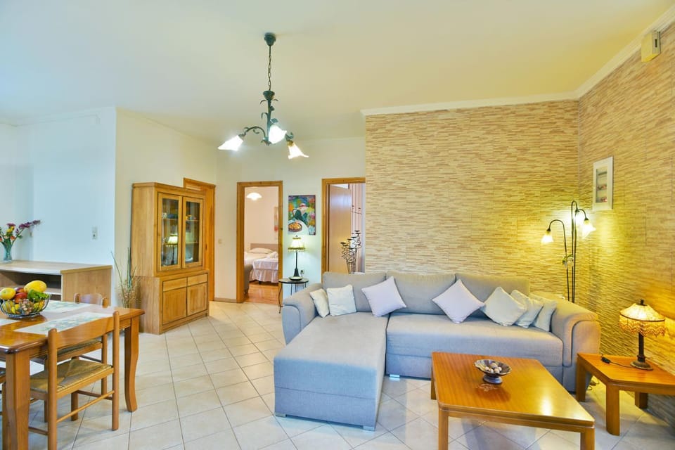Living room, Dining area, Bedroom