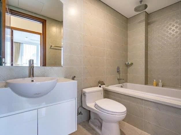 Shower, Toilet, Bathroom, Bath, towels