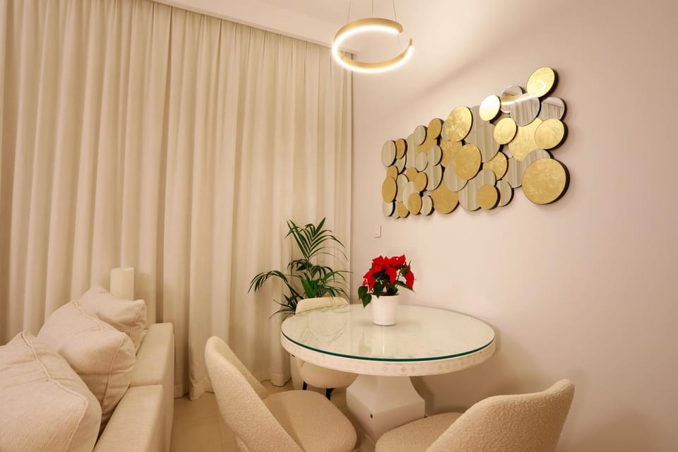 Living room, Decorative detail, Seating area