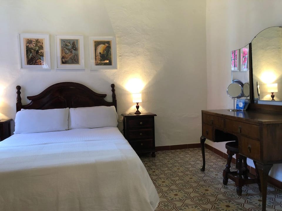 ANDALUZ LIVING - Traditional andalusian house, casa de vecinos Apartment in El Puerto de Santa María
