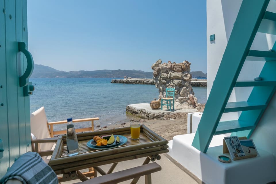Turquoise Boathouse in Klima I Apartment in Milos