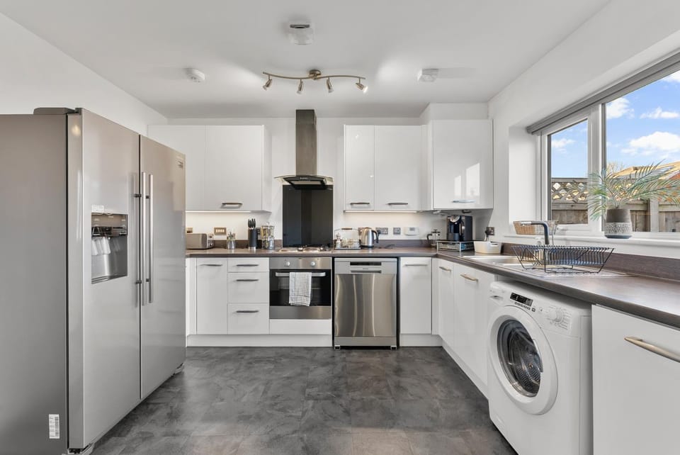 Maya Boutique Inn - Garden Apartment in England