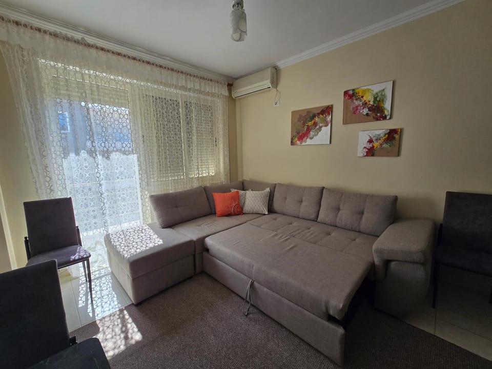 Living room, Dining area, Dinner
