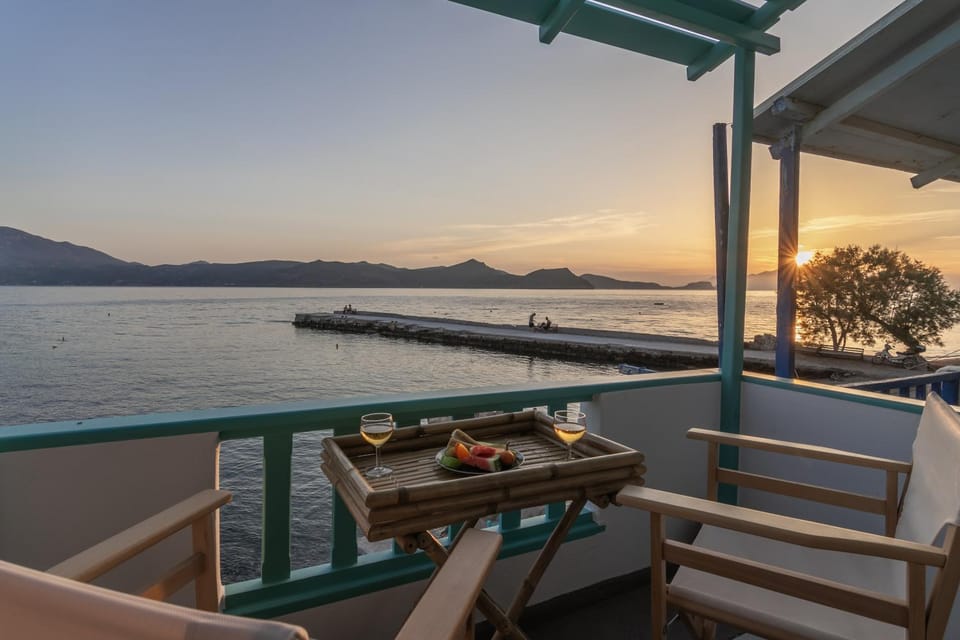 Turquoise Boathouse in Klima II Apartment in Milos
