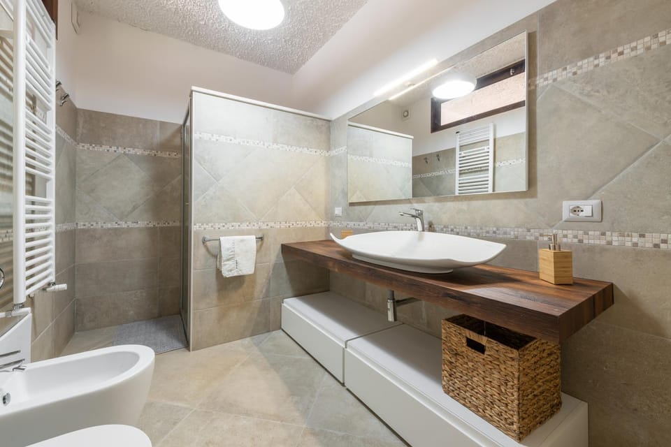 Bathroom, Living room