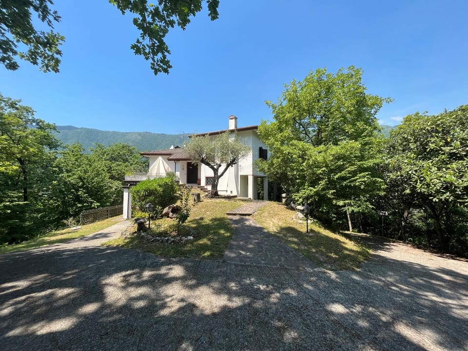 Property building, Facade/entrance, Garden view
