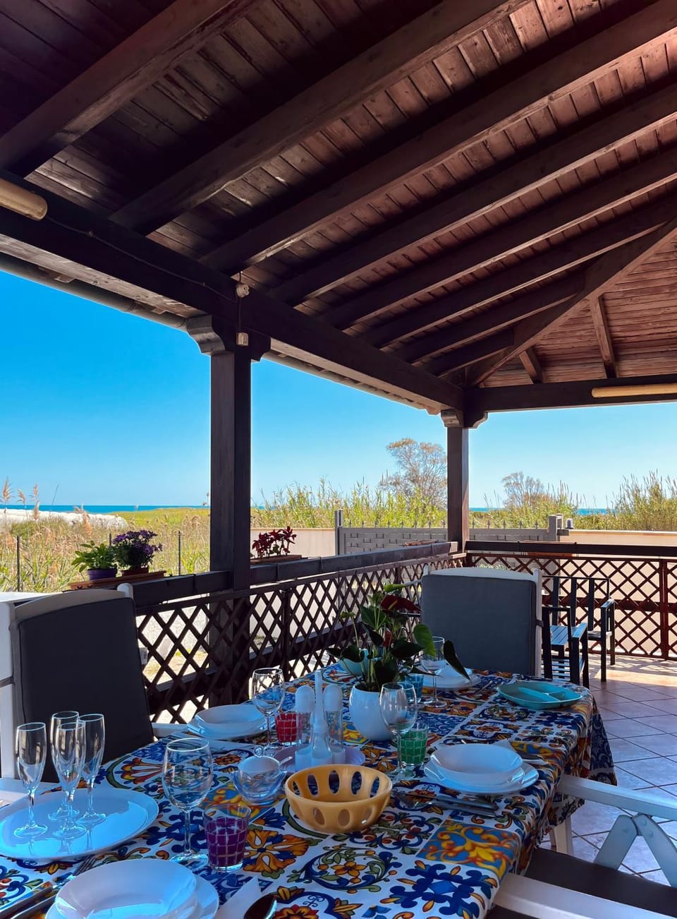 Natural landscape, View (from property/room), Balcony/Terrace, Dining area, Sea view