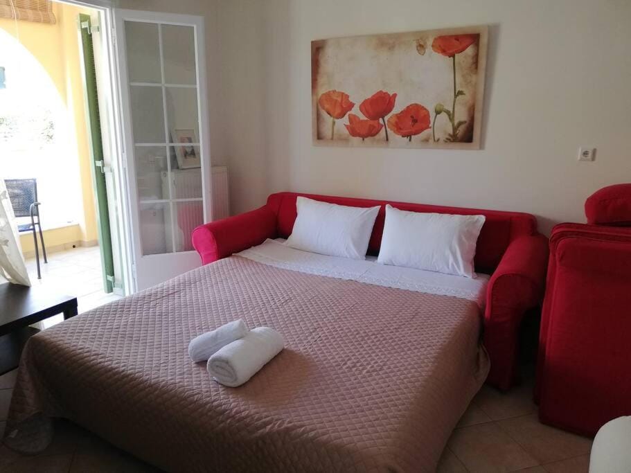 Sunny stay furnished apartment in Kanoni Apartment in Corfu