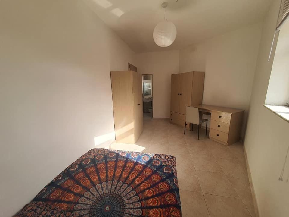 Toilet, Bedroom