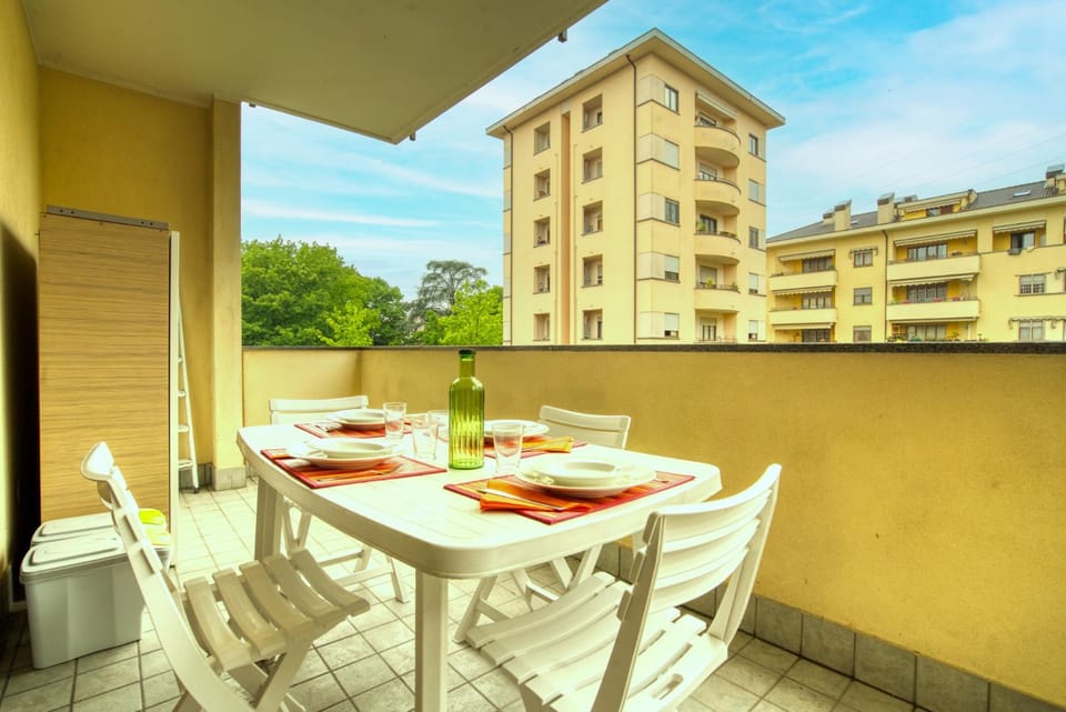 Balcony/Terrace, Dining area