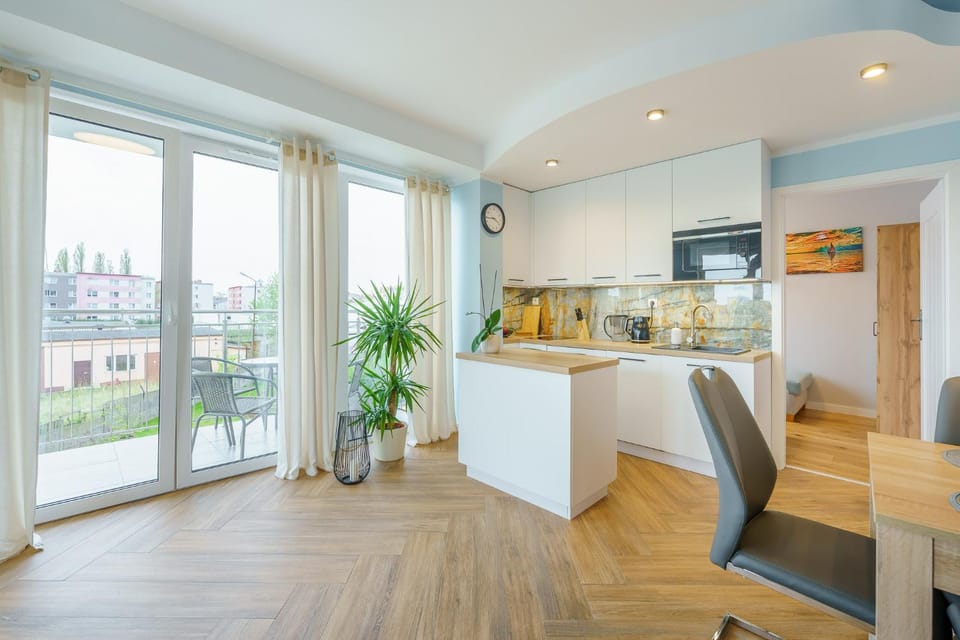 City view, Street view