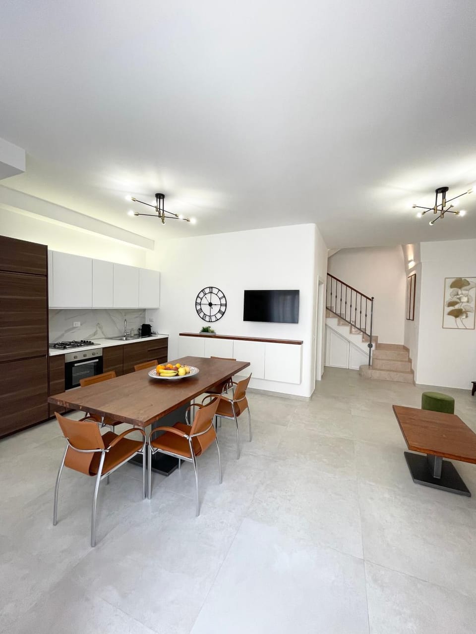 TV and multimedia, Living room, Dining area