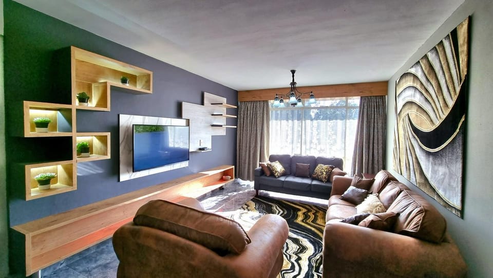 Communal lounge/ TV room