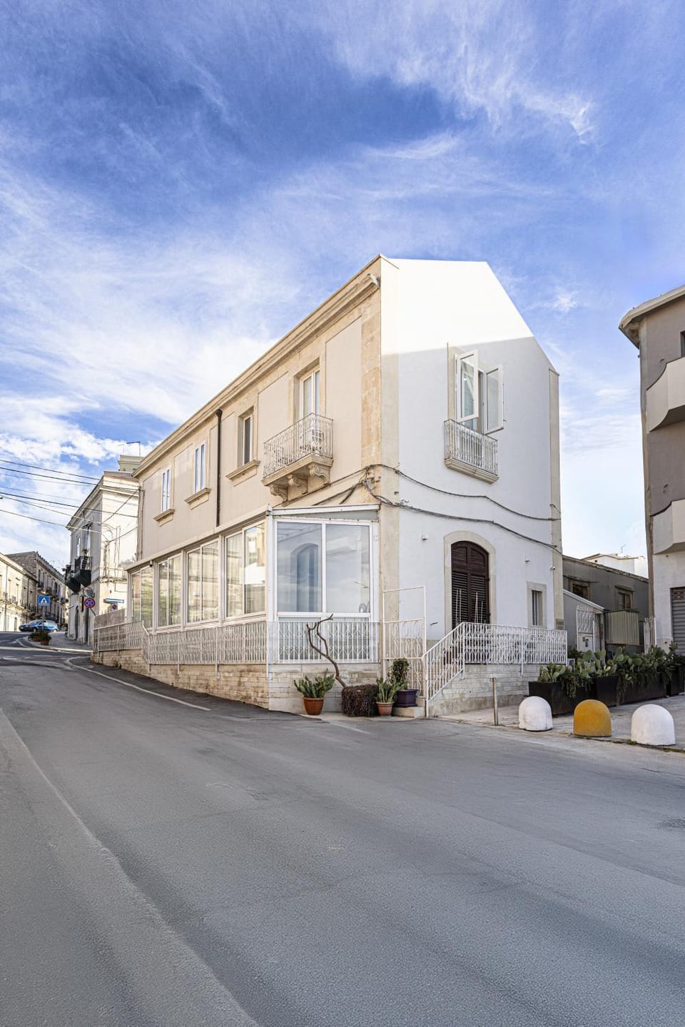 Property building, Street view