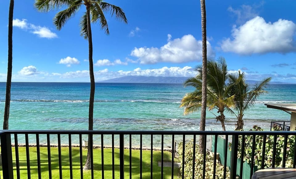 Natural landscape, Balcony/Terrace, Beach, Sea view