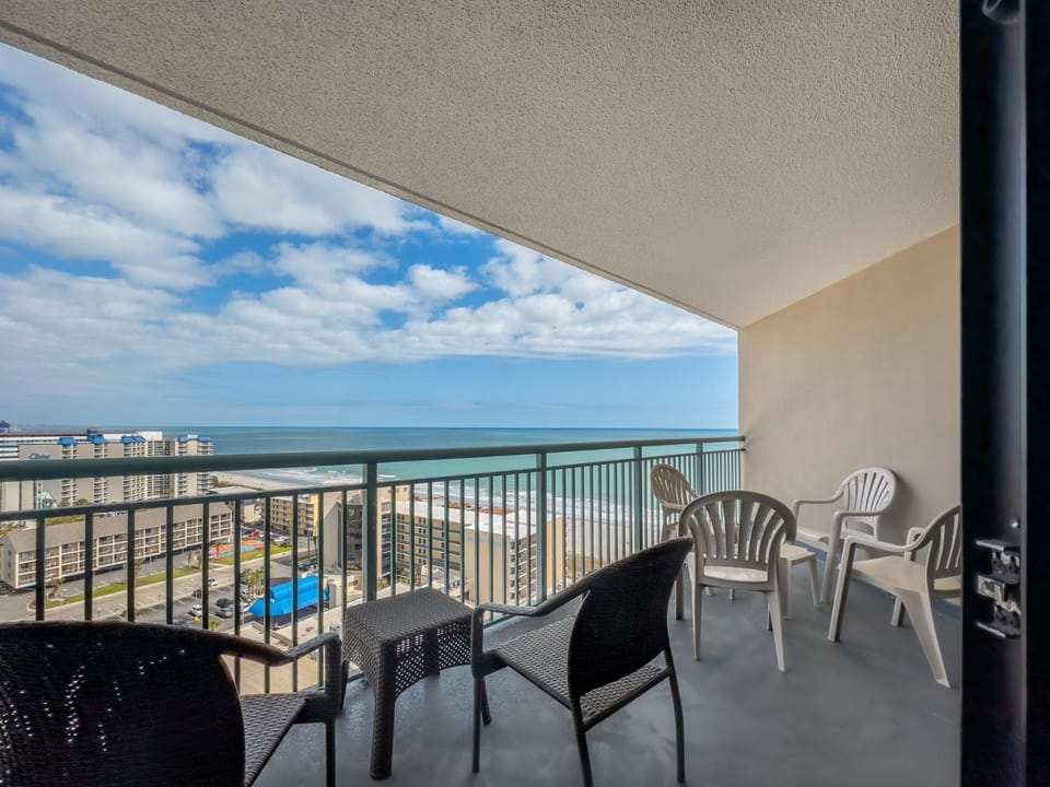 Oceanview 3BR Condo - 16th Floor - Spacious Floor Plan and Incredible Views! - Sand Dunes 1603 House in Myrtle Beach