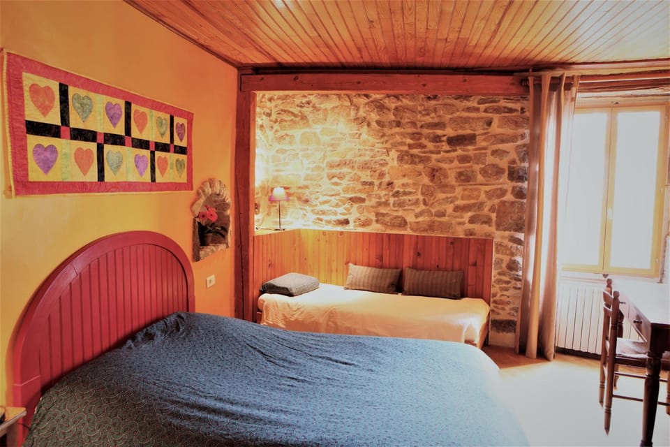 Gîte ancien hôtel du Larzac Bed and Breakfast in Occitanie