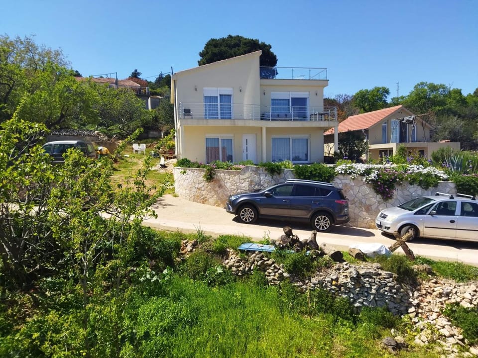 Property building, Garden