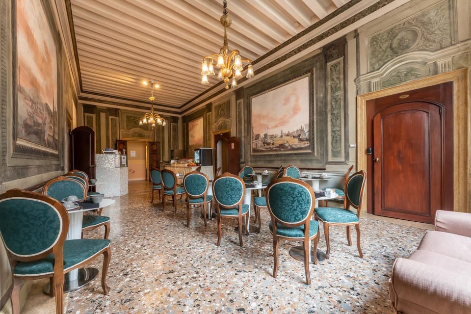 Lounge or bar