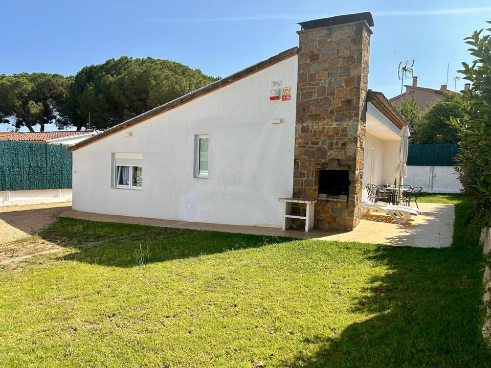 Day, BBQ facilities, Garden