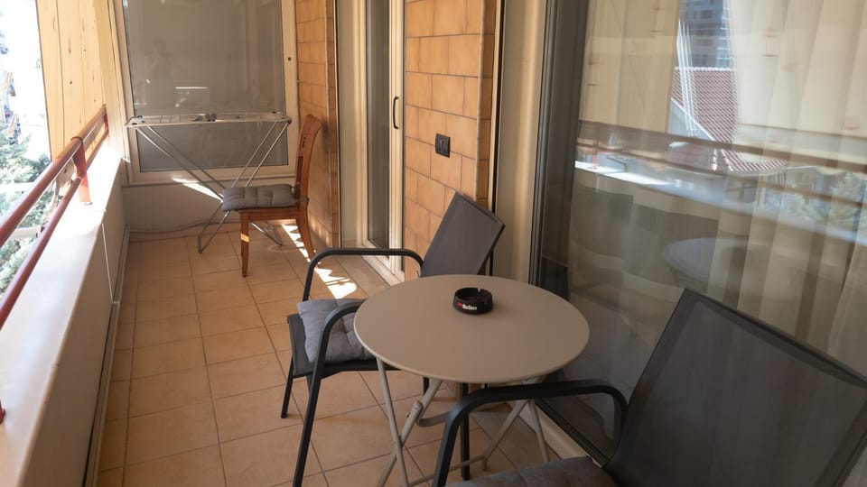 Green Studio Apartment Apartment in Tirana