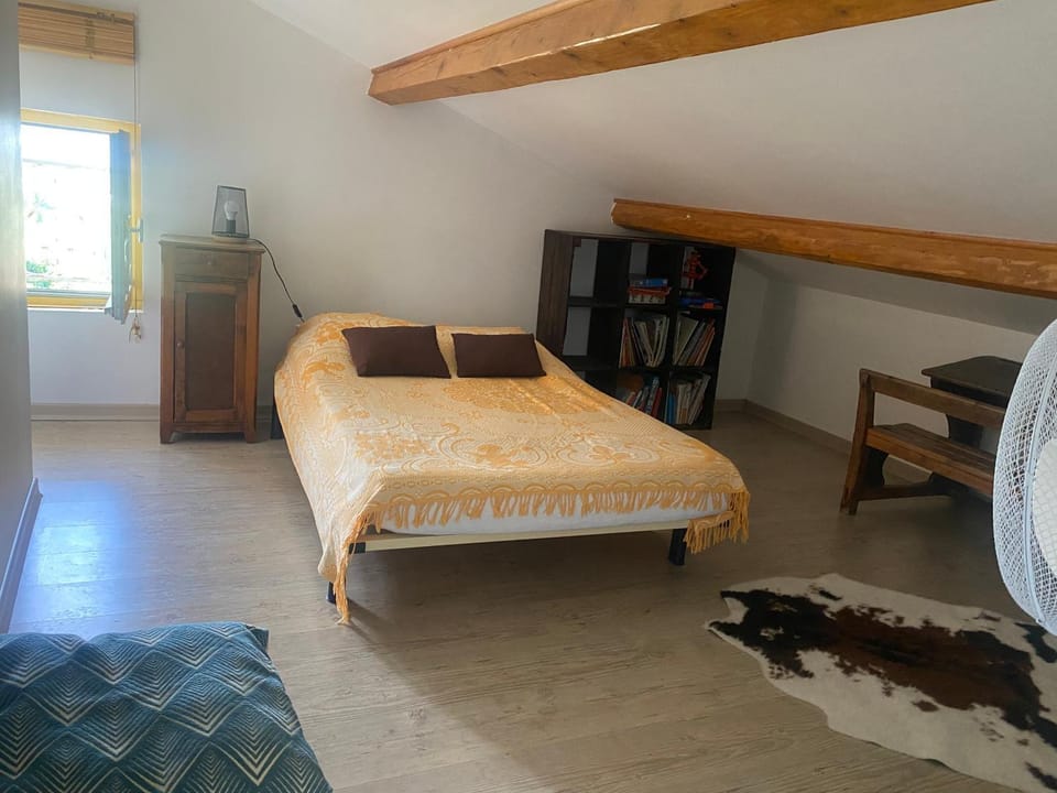 Loue appartement avec jardin Apartment in Provence-Alpes-Côte d'Azur