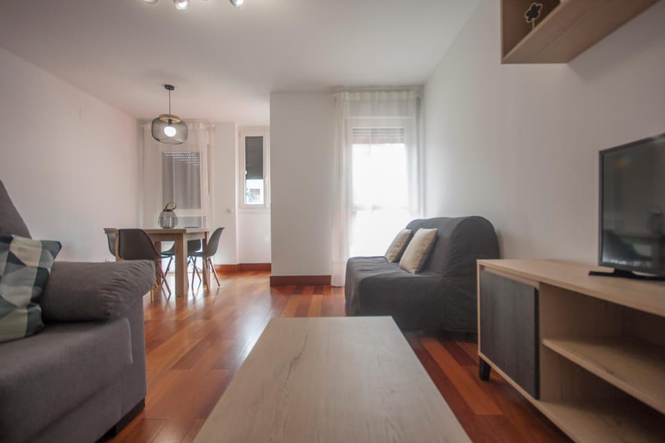 TV and multimedia, Living room, Dining area