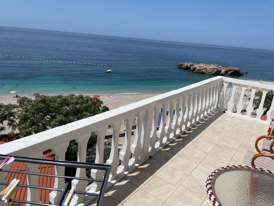Day, Natural landscape, Balcony/Terrace, Beach, Sea view