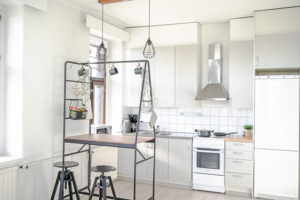 Kitchen or kitchenette, Seating area, Dining area