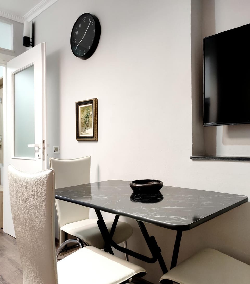 Tanners' Bridge Apartments Apartment in Tirana