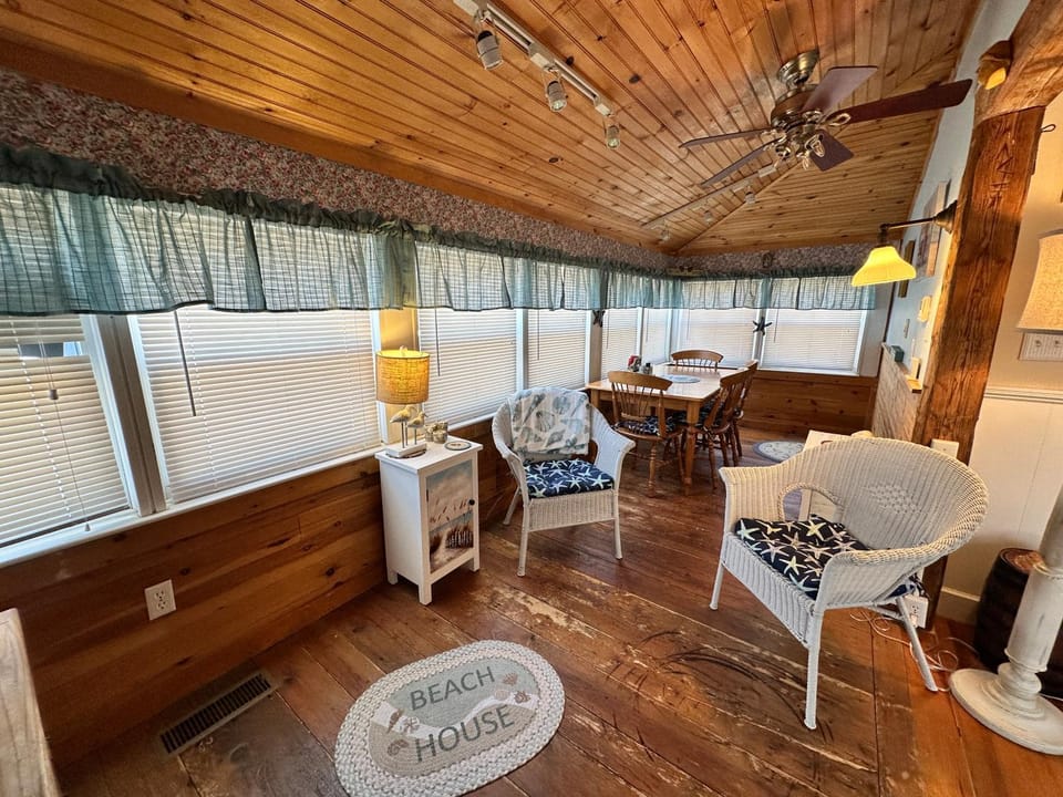 7 Beachside inn Apartment in Hampton Beach