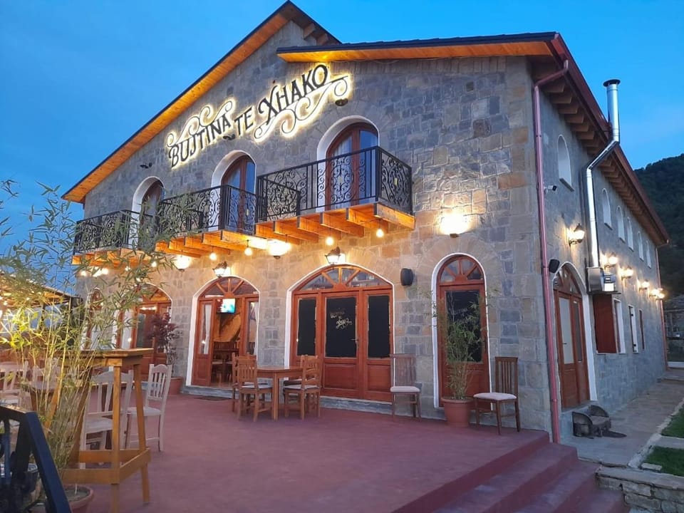 Bujtina Te Xhako Hostel in Vlorë County, Albania