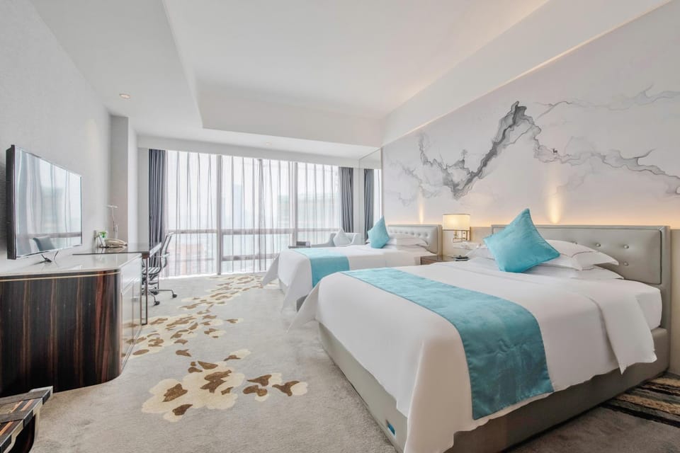 Huaqiang Plaza Hotel Shenzhen Hotel in Hong Kong