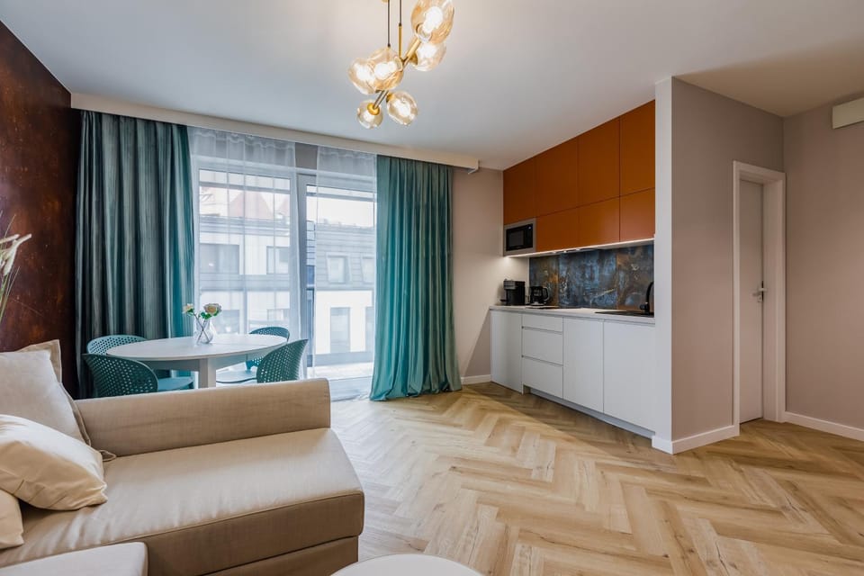 Kitchen or kitchenette, Living room