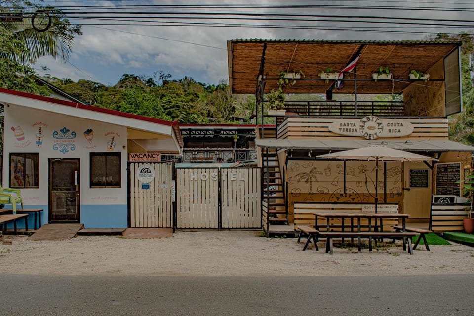 Property building, Restaurant/places to eat