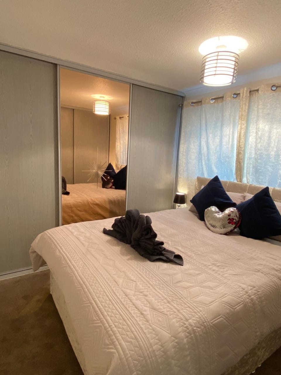 Dunfermline, 2 bedroom home free on street parking House in Dunfermline