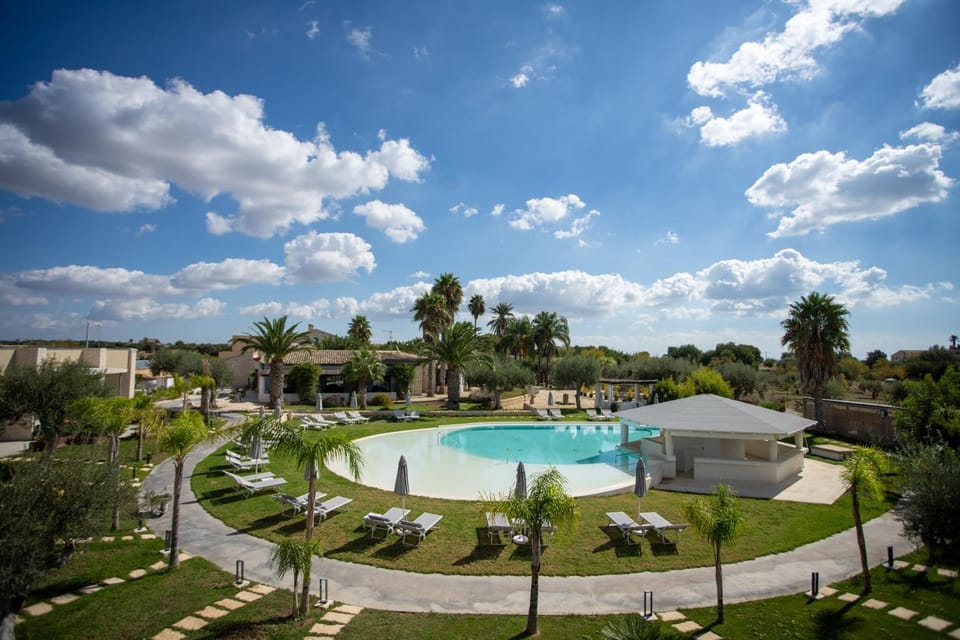 Spring, Day, Natural landscape, Garden, Garden view, Pool view, Swimming pool, sunbed