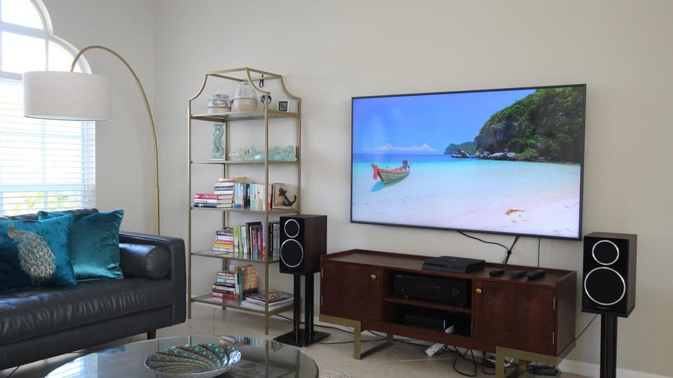 Library, TV and multimedia, Seating area, Evening entertainment