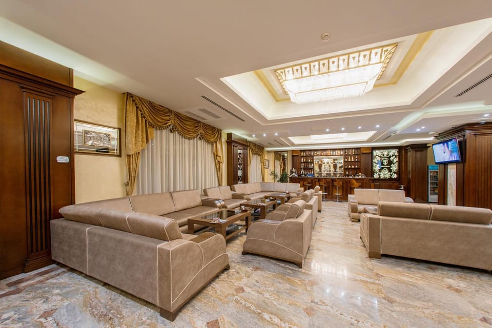 Lobby or reception, Lounge or bar