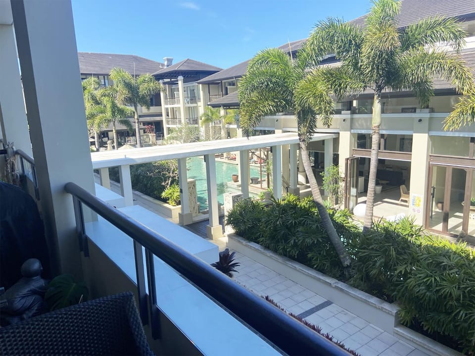 Balcony/Terrace, Pool view
