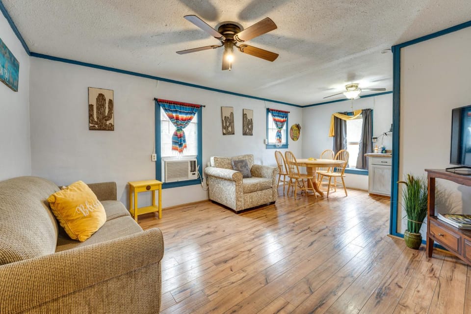 Cabana Luna Cabin with Deck, Swing and Fire Pit! Cabin in Rio Grande