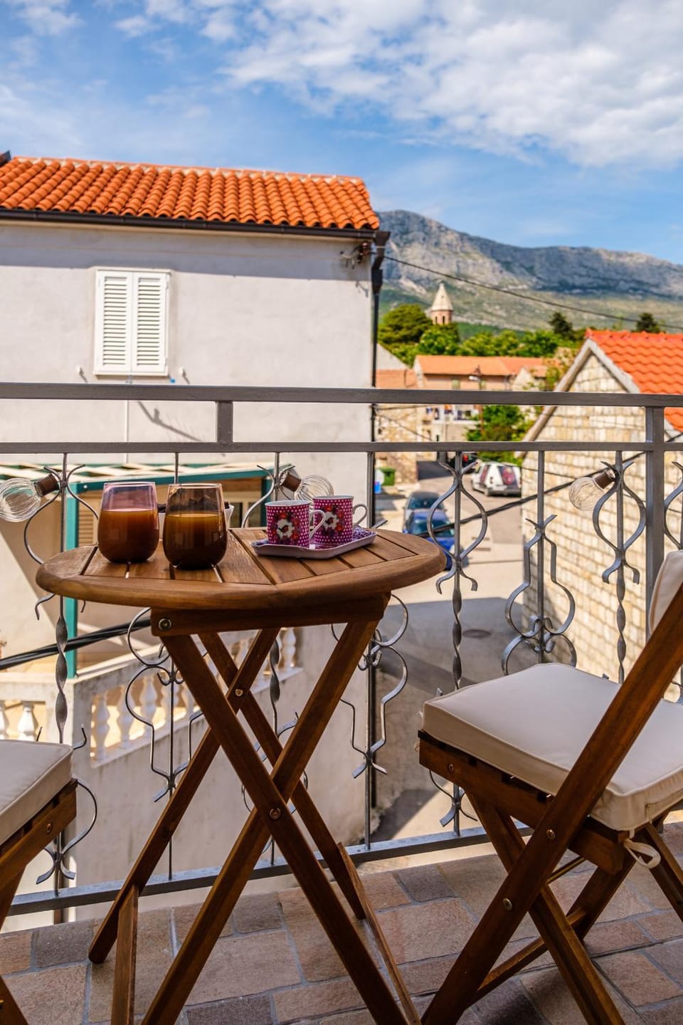 Day, Natural landscape, View (from property/room), Balcony/Terrace, Dining area, Mountain view