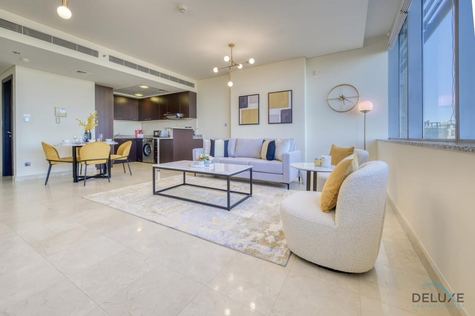 Living room, Seating area, Dining area, kitchen
