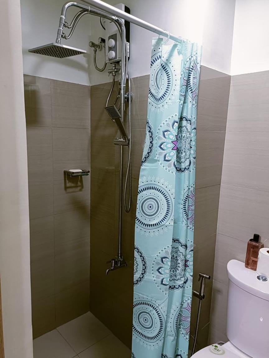 Home away from Home Apartment in Pasay